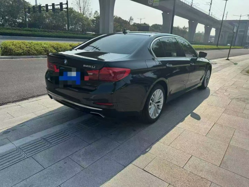 杭州18年宝马5系4