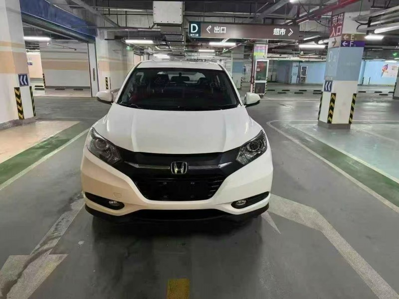 杭州17年本田缤智1