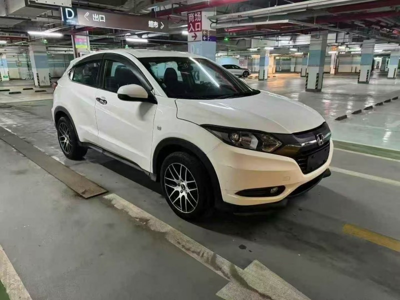 杭州17年本田缤智2