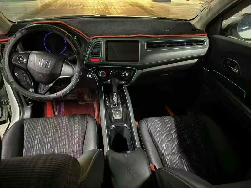 杭州17年本田缤智3