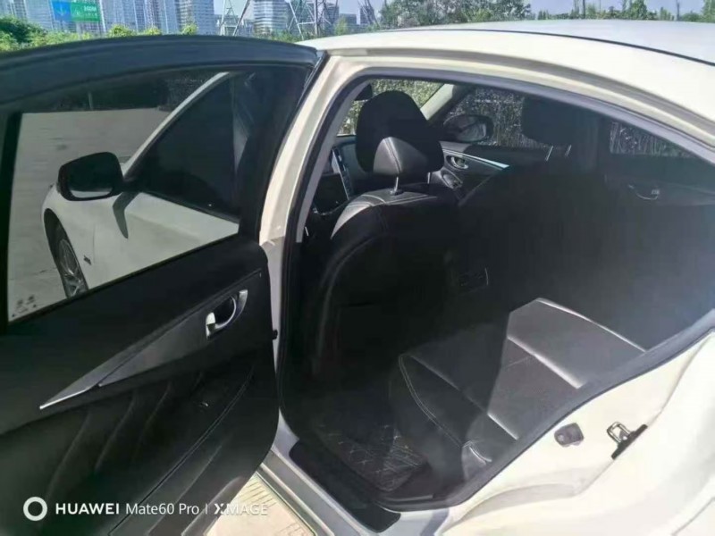 杭州15年英菲尼迪Q503