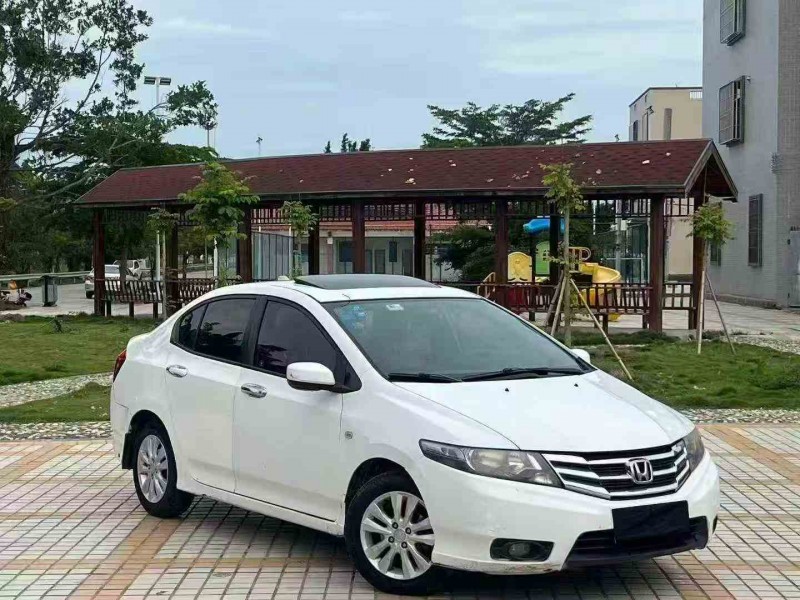 佛山14年本田锋范3