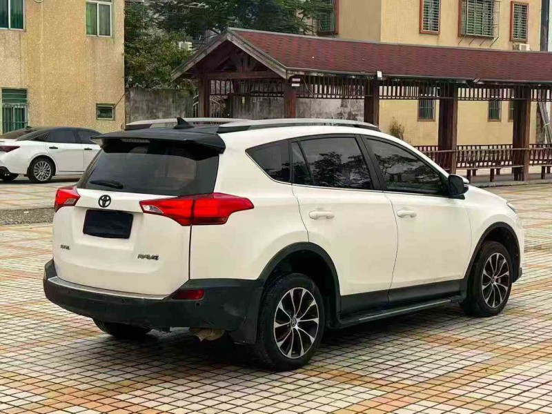 汕头14年丰田RAV4荣放8
