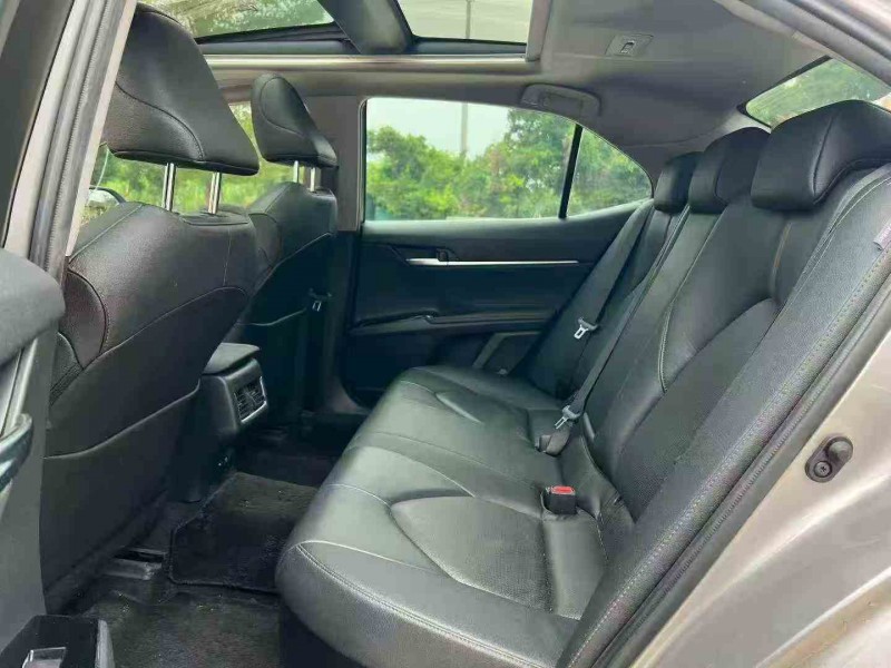 江门22年丰田凯美瑞3