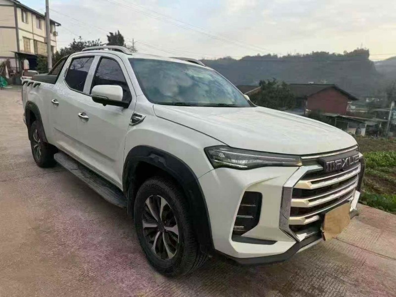 岳阳22年大通T902