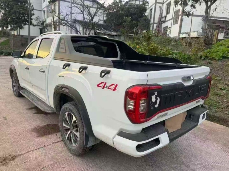 岳阳22年大通T908