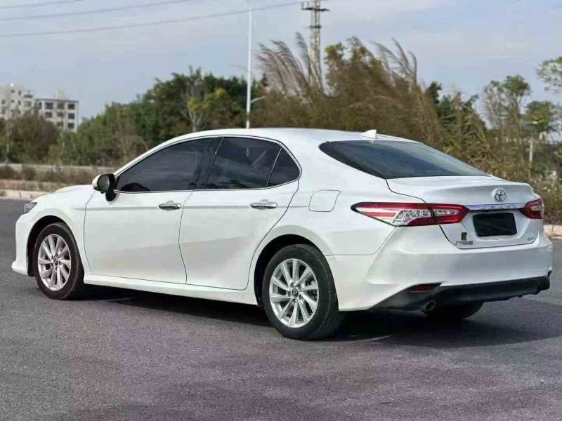 湛江22年丰田凯美瑞6