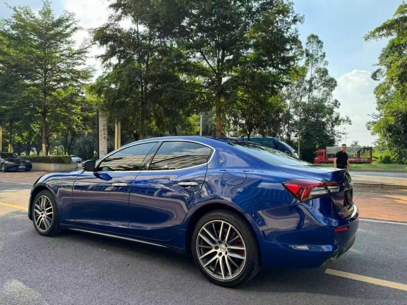 汕头21年玛莎拉蒂Ghibli8