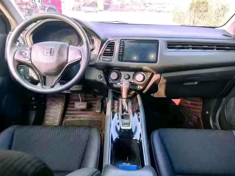 安阳19年本田缤智4