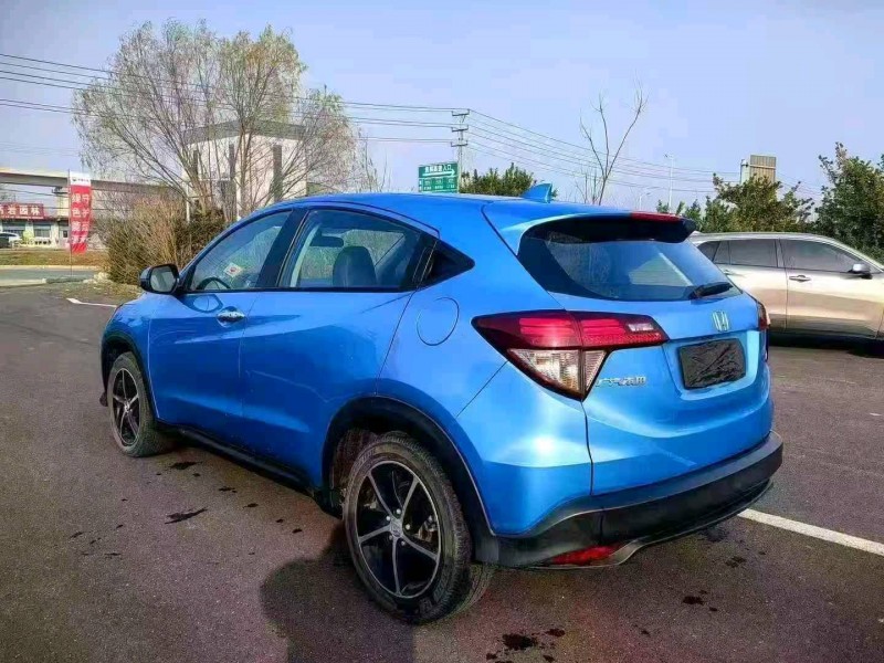 安阳19年本田缤智8