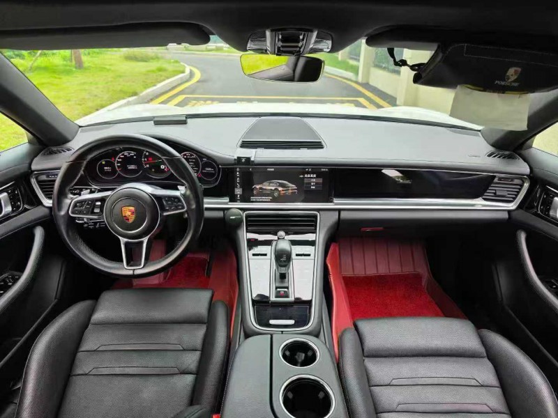 深圳18年保时捷帕拉梅拉7