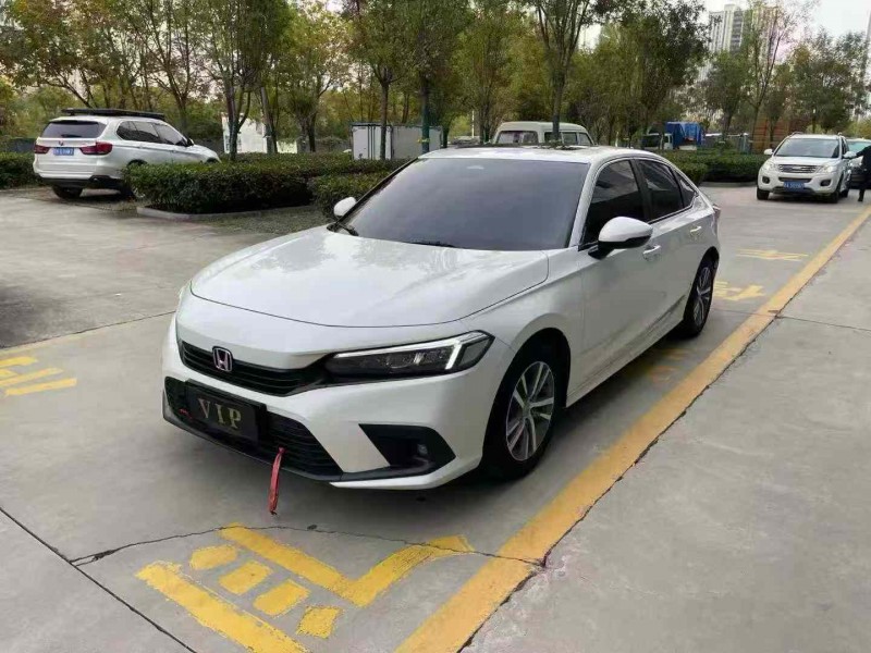 济宁24年本田思域3