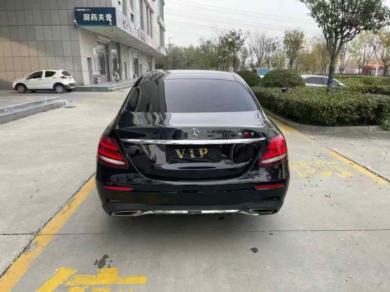 济宁17年奔驰E9