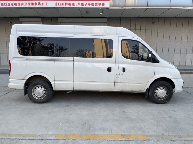 济宁24年大通V808