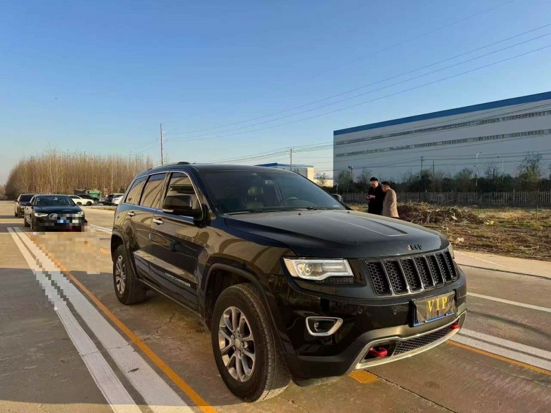 菏泽14年Jeep大切诺基3