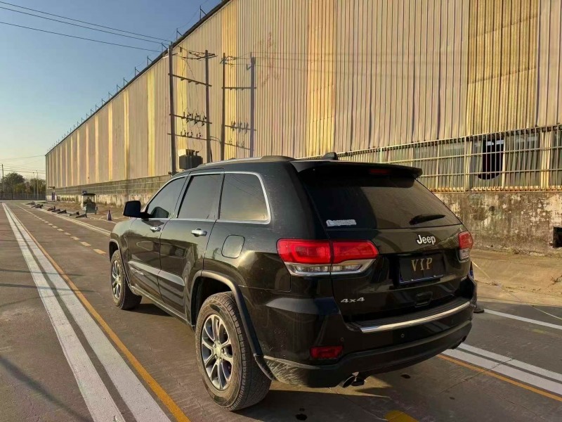 菏泽14年Jeep大切诺基7