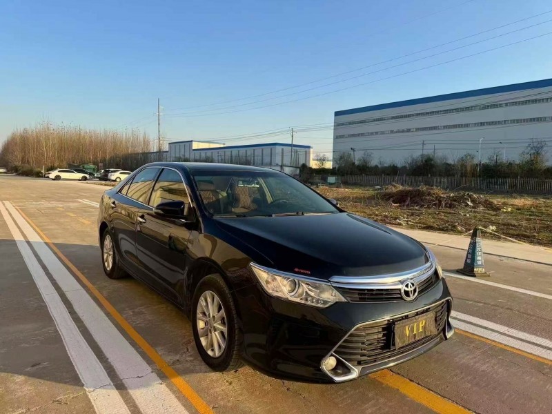 菏泽17年丰田凯美瑞3