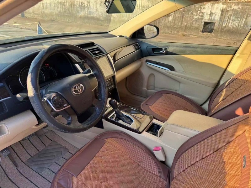 菏泽17年丰田凯美瑞4