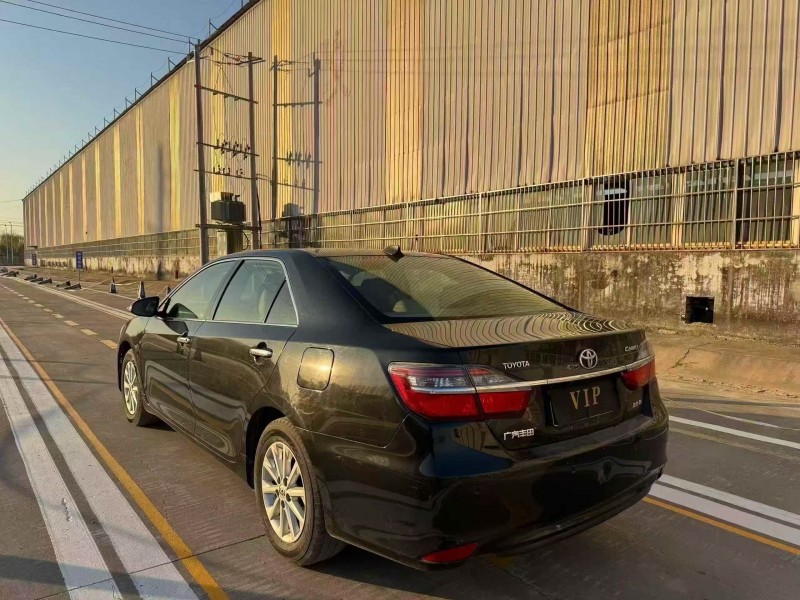 菏泽17年丰田凯美瑞7