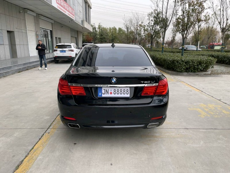 济宁11年宝马7系9