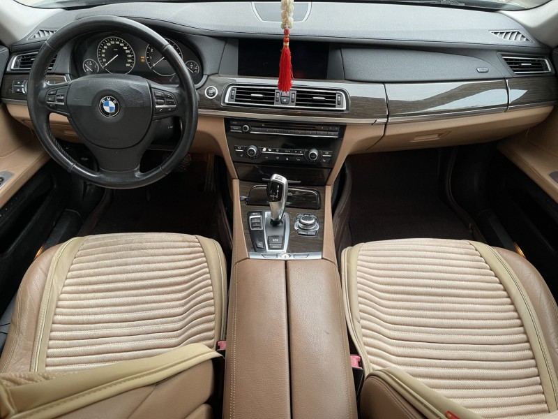 济宁24年宝马5系3