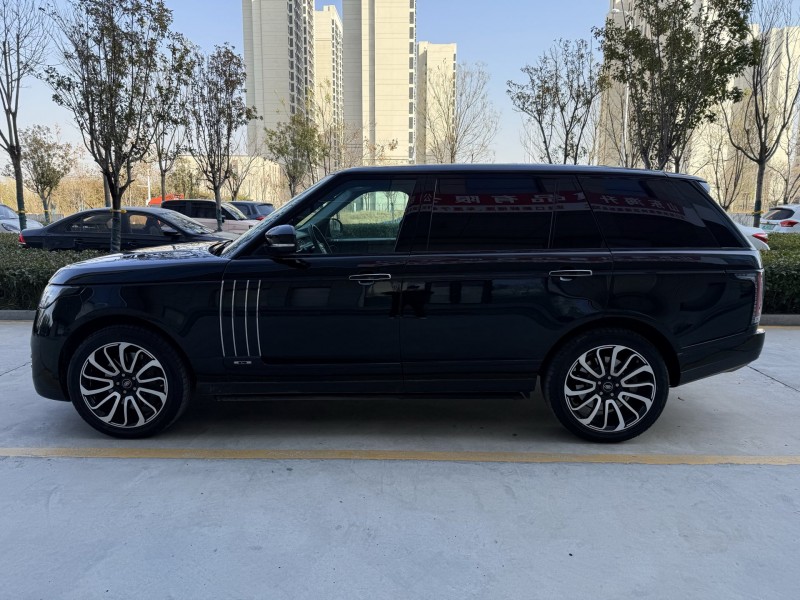 济宁17年路虎揽胜行政8