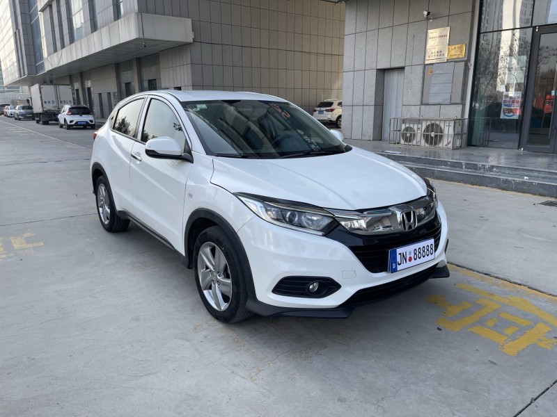 济宁21年本田缤智4