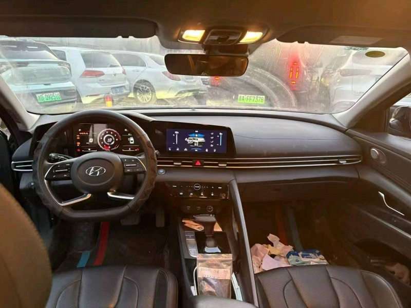 太原22年现代伊兰特5