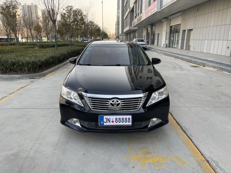 济宁15年丰田凯美瑞1