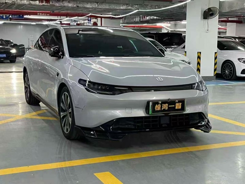 深圳23年零跑汽车C012