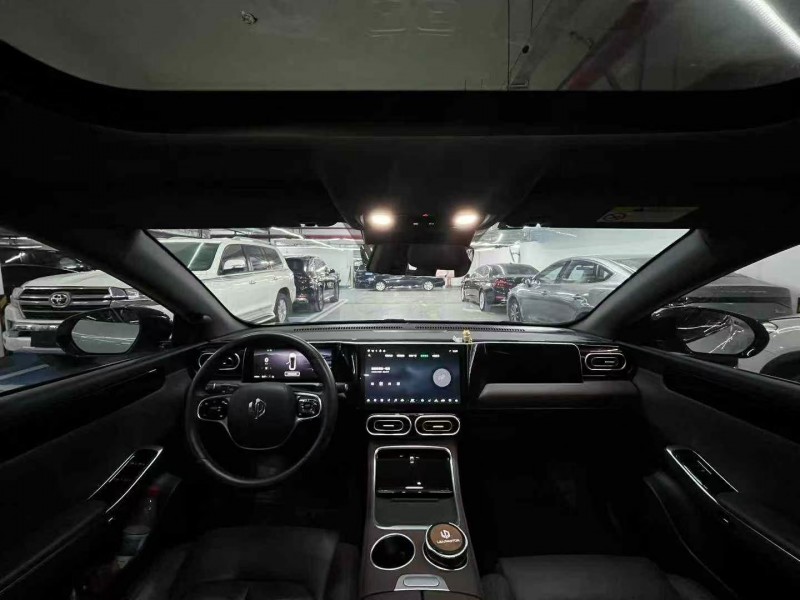 深圳23年零跑汽车C015