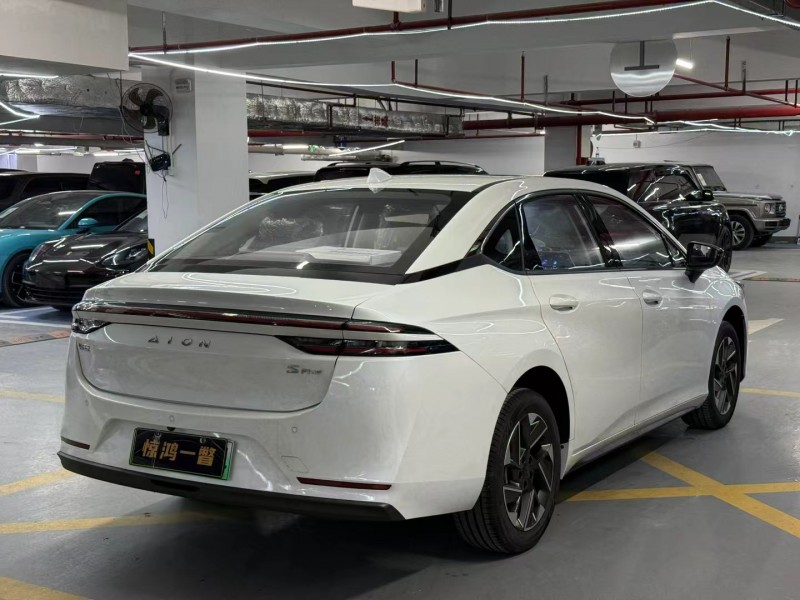 深圳25年传祺埃安S8