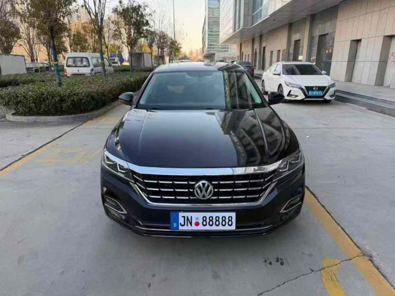 济宁19年大众帕萨特1