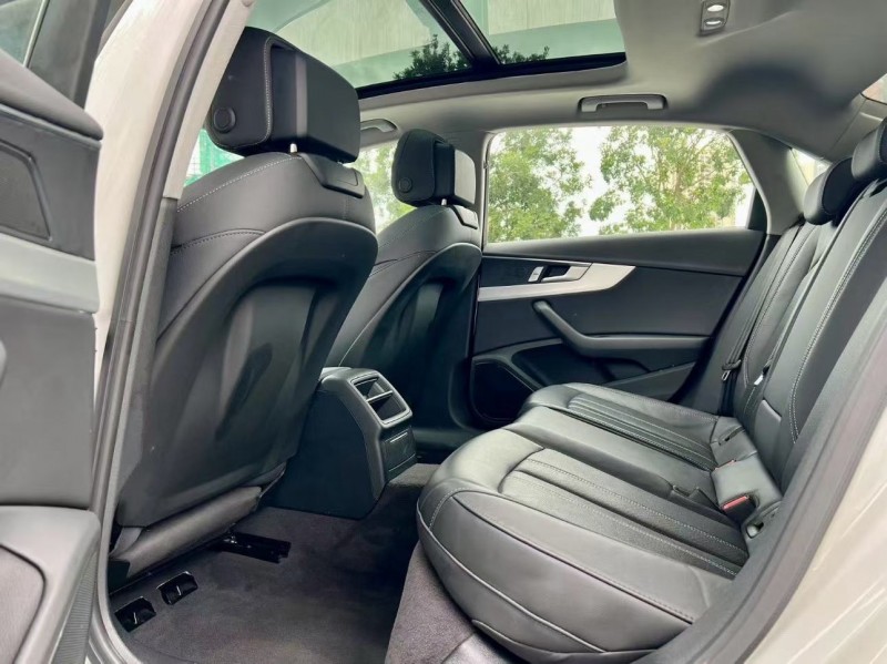 济宁24年奥迪A4L4