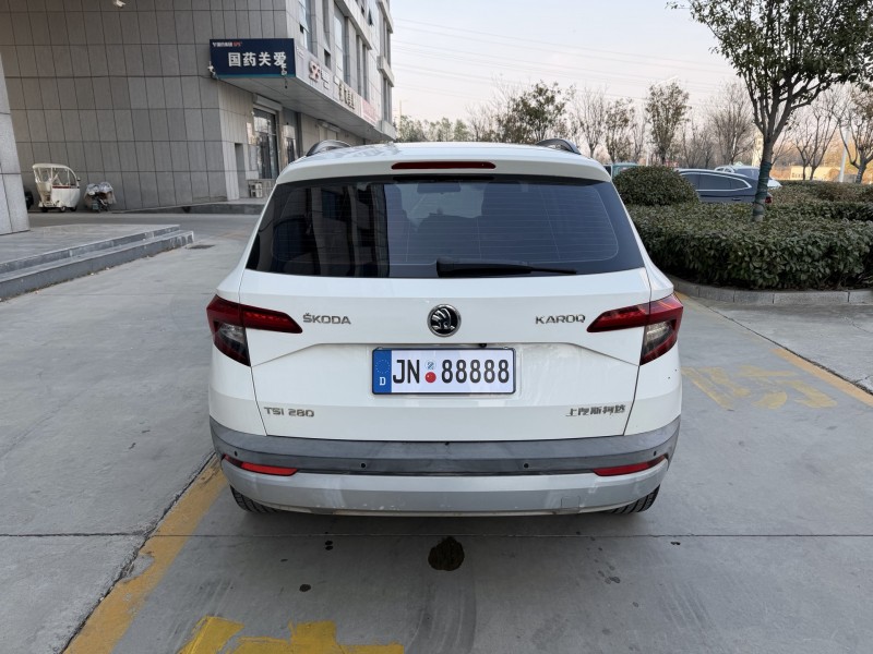 济宁18年斯柯达柯珞克6