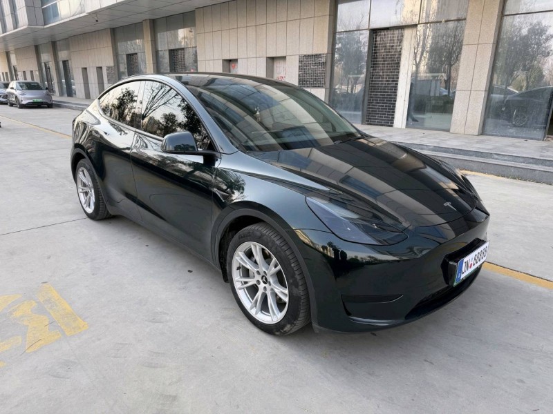 济宁23年特斯拉MODEL Y4