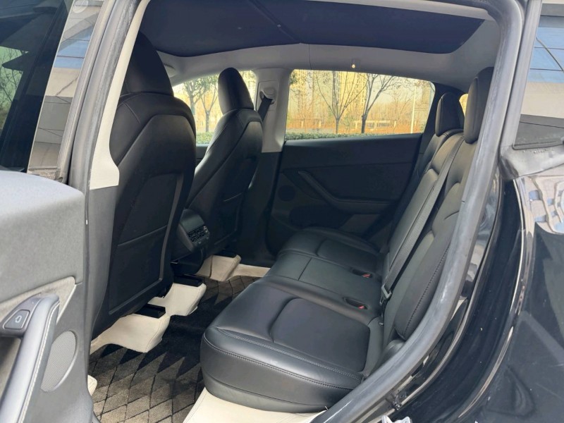 济宁23年特斯拉MODEL Y6