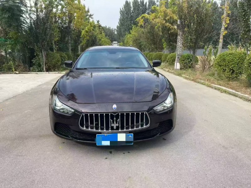 济宁16年玛莎拉蒂Ghibli1