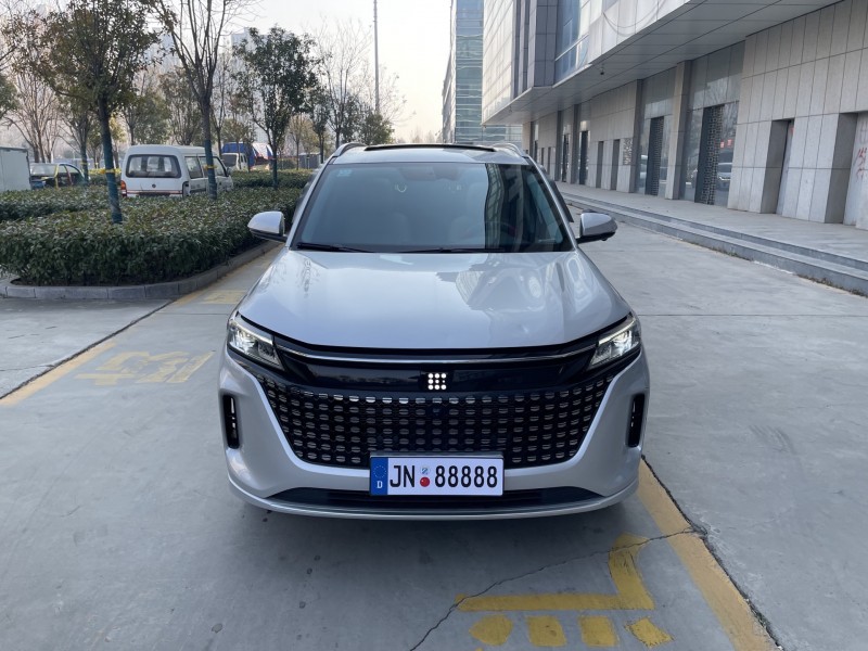 济宁24年东风蓝电E51