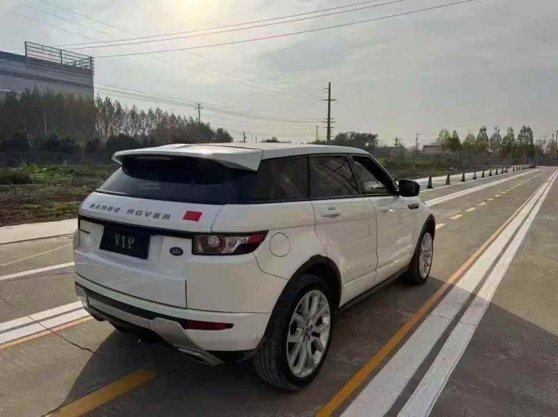 菏泽21年路虎极光8