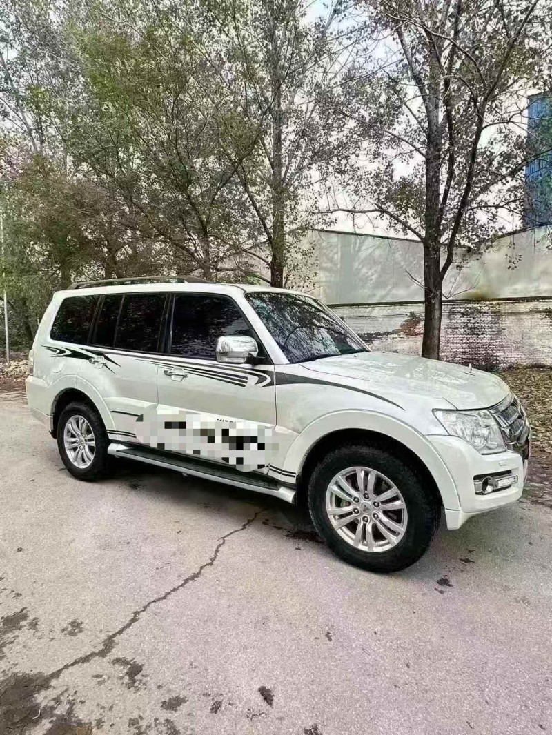 菏泽20年三菱帕杰罗3