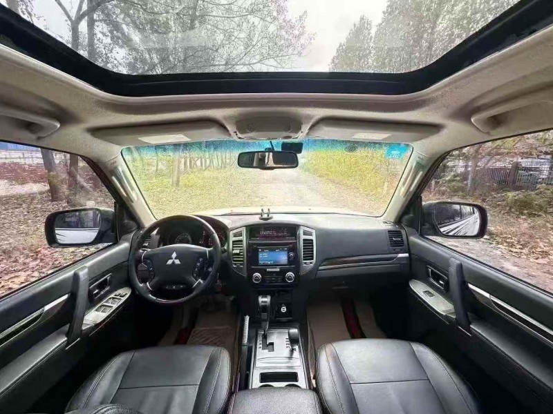 菏泽20年三菱帕杰罗6