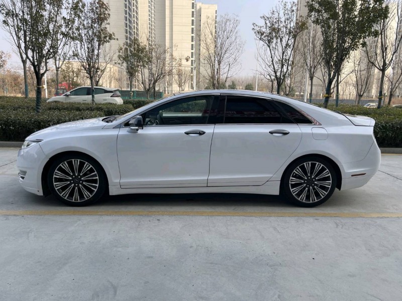 济宁15年林肯MKZ3