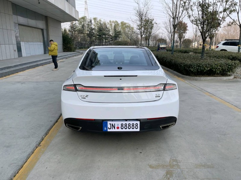 济宁15年林肯MKZ6