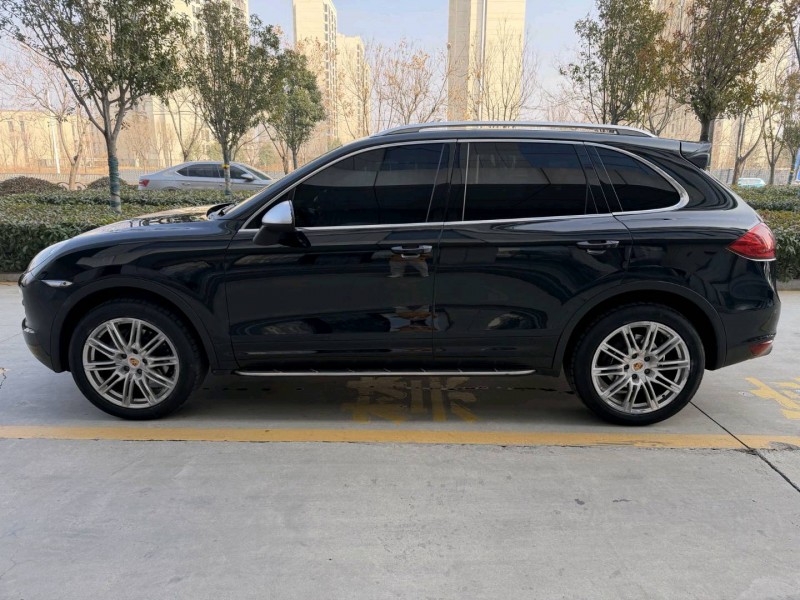 济宁13年保时捷卡宴4