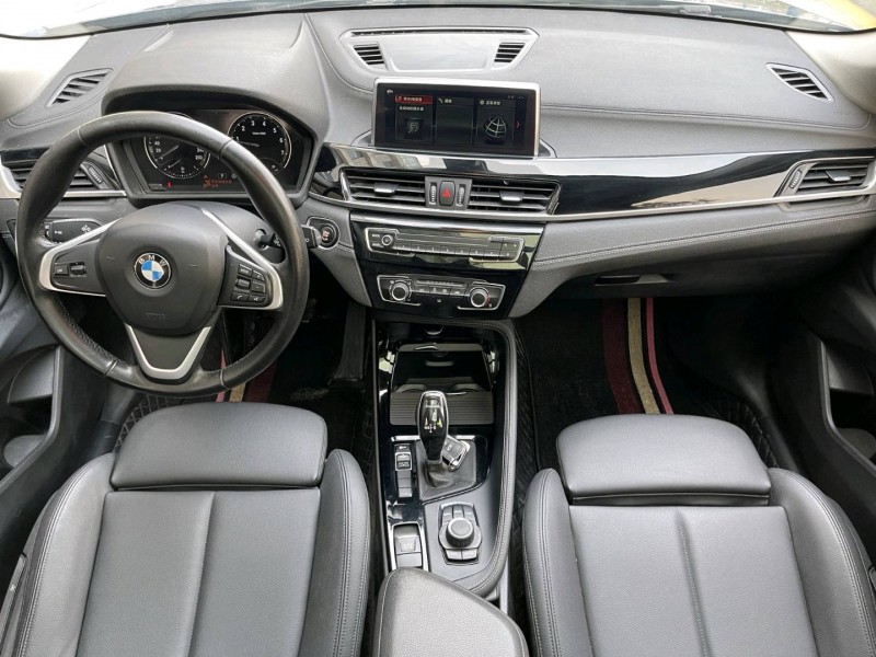 济宁18年宝马X23