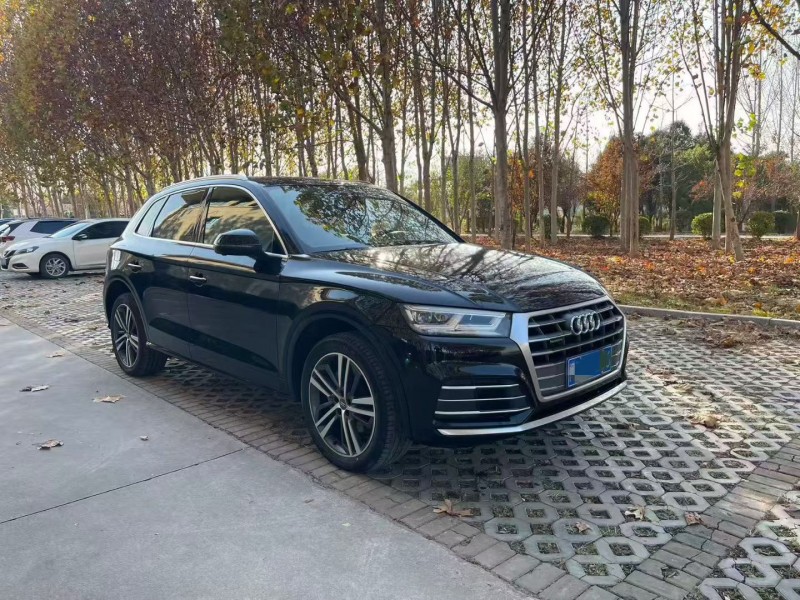 济宁21年奥迪Q52