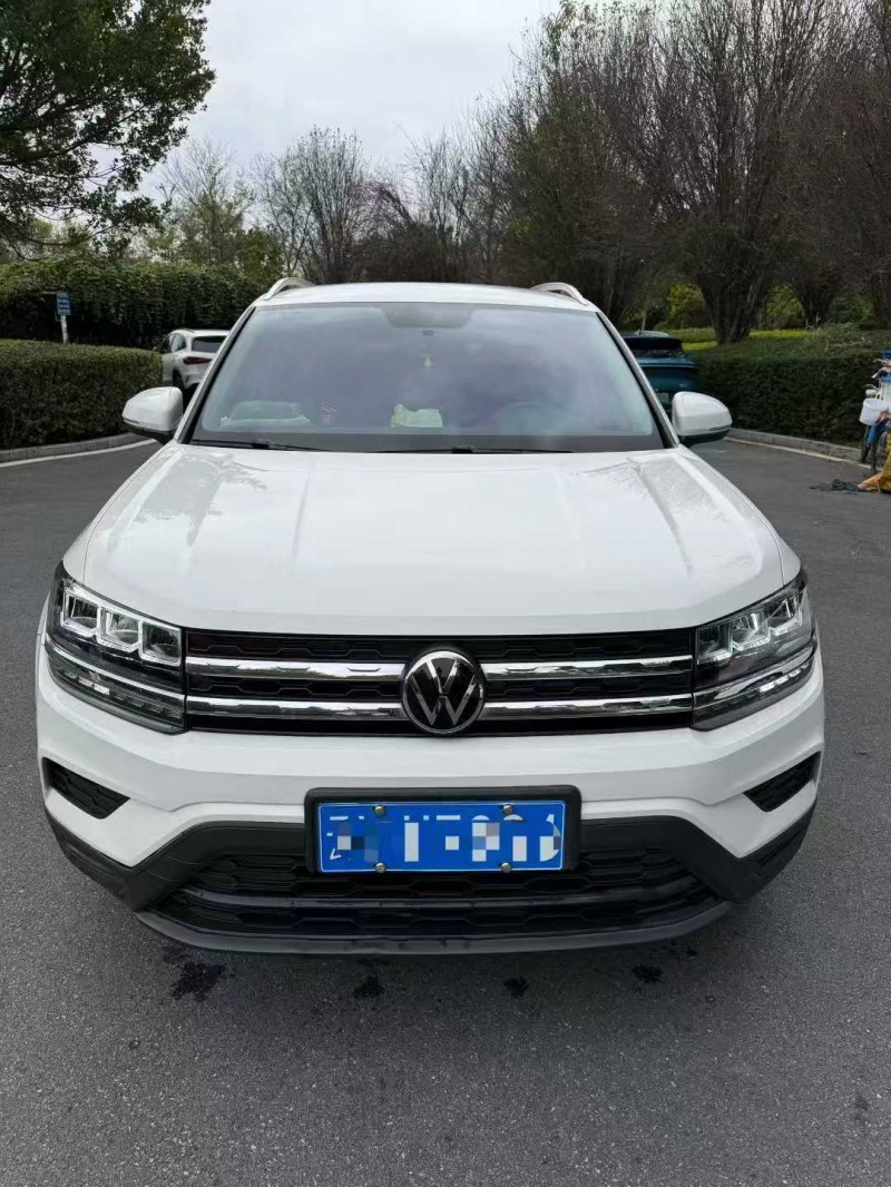 楚雄21年大众途岳1