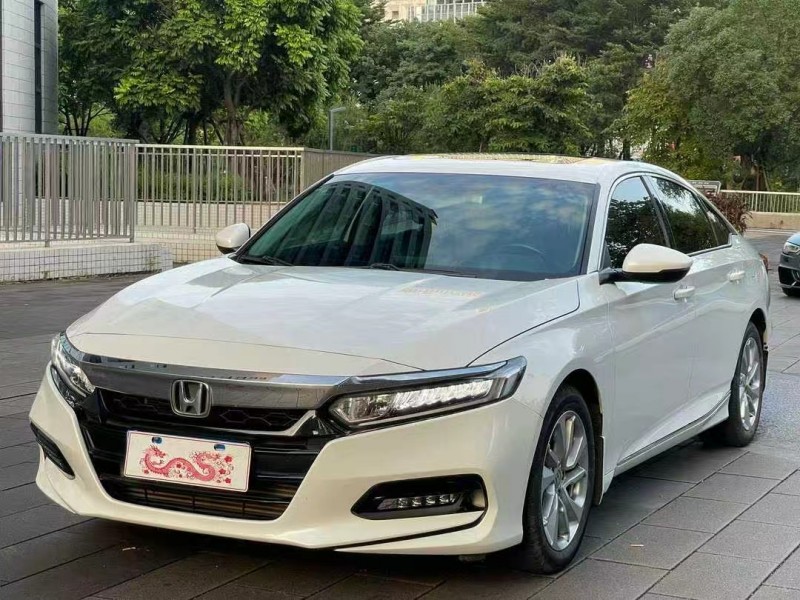 佛山21年本田雅阁2