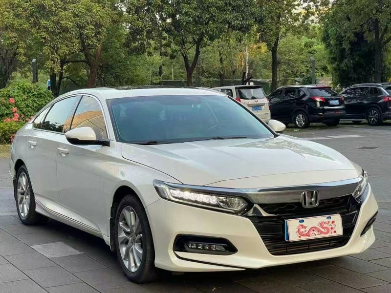 佛山21年本田雅阁3